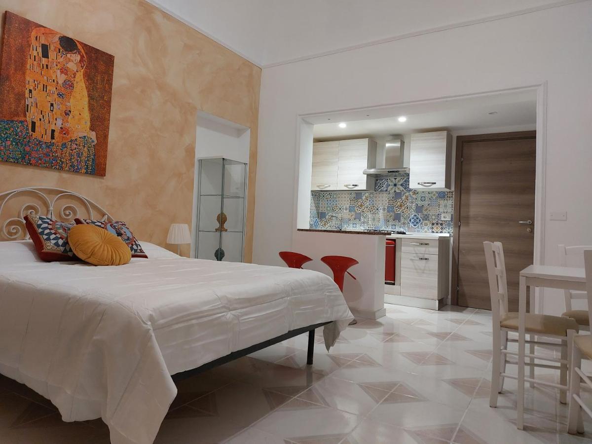 Gl Golden City Apartments Катанія Екстер'єр фото